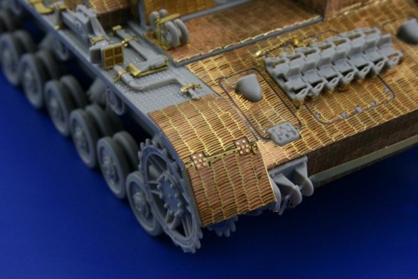 Eduard 35948 Zimmerit StuG. IV Ausf. G late 1/35 Dragon