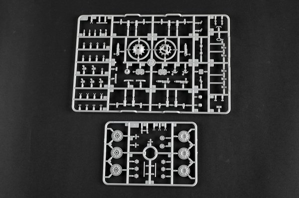 Trumpeter 09607 Russian Object 490A 1/35