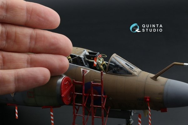 Quinta Studio QP32027 "Remove Before Flight" RAF tags, 29 Pcs 1/32