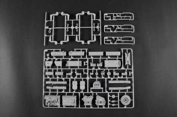 Trumpeter 00945 Pz.Kpfw.VI Ausf.E Sd.Kfz. 181 Tiger I Late Production 1/16