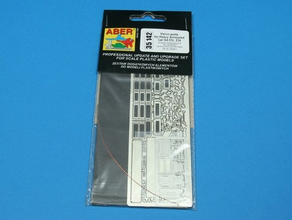 Aber 35142 Wizjery obserwacyjne do ciezkiego samochodu pancernego (ITA) (1:35)