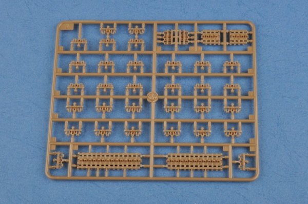 Hobby Boss 83805 German Pzkpfw.I Ausf.F (VK18.01) Late (1:35)