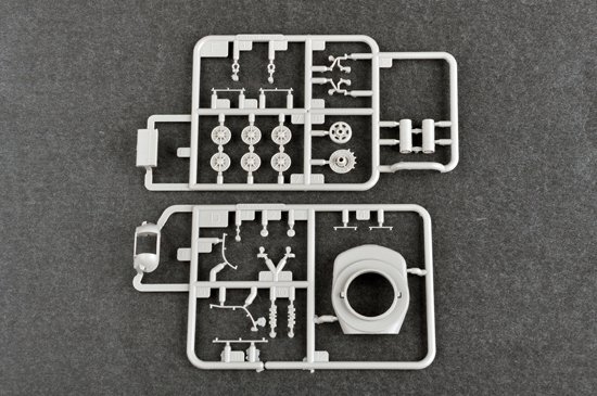 Trumpeter 07127 Soviet KV-85 Heavy Tank 1/72