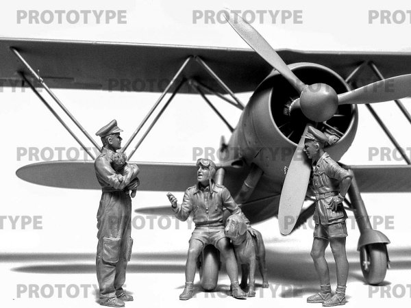 ICM 32110 Italian Pilots in tropical uniforms 1/32