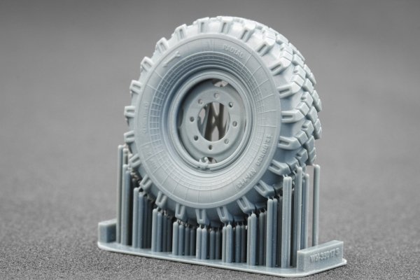 ScaleX WM 35017 ZIL 131 Ordinary wheel set (for ICM) 1/35