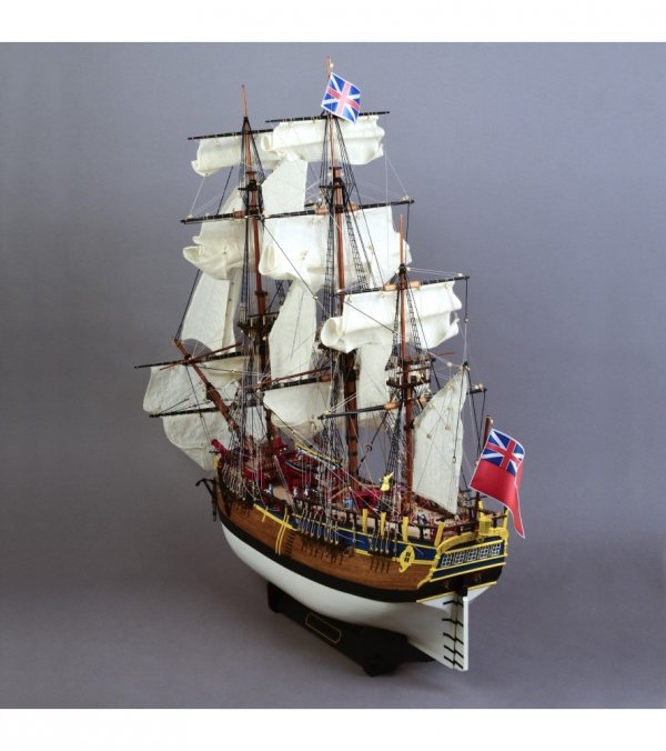 ARTESANIA LATINA 22520 HMS Endeavour - James Cook's legendary ship 1/65