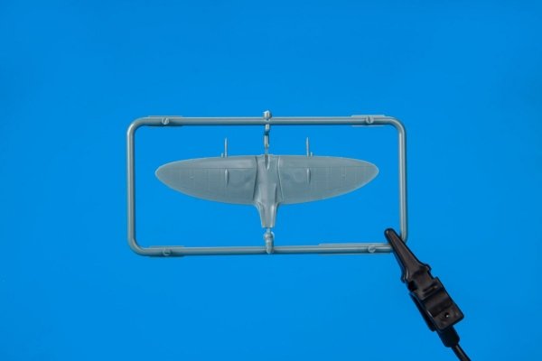 Eduard 4433 Spitfire Mk. IXc late 1/144