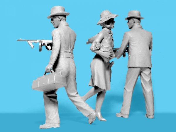 ICM 24054 Gangsters (3 figures - 2 male, 1 female) 1/24