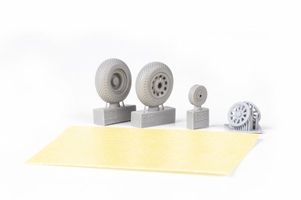 Eduard 648988 P-51B / C wheels cross tread EDUARD 1/48
