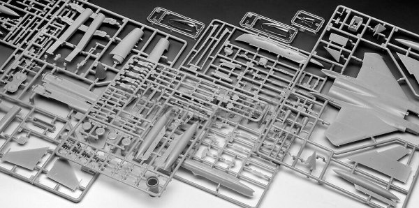 Revell 63841 Model Set F-15E Strike Eagle 1/72