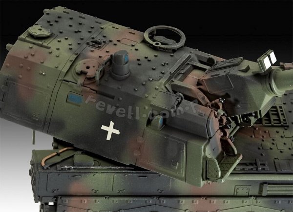 Revell 63347 Panzerhaubitze 2000 Model Set 1/72