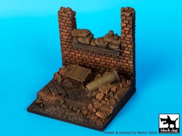 Black Dog D35014 Wall with sand bags base 1/35