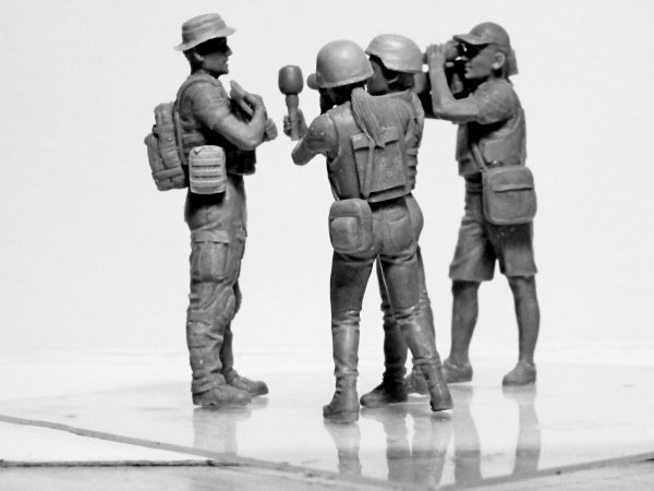 ICM 35751 Journalists in War 1/35