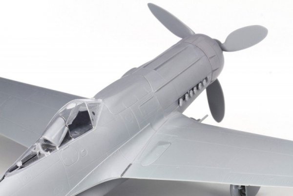 Dragon 5573 Focke-Wuff Ta 152C-1/R14 (1:48)