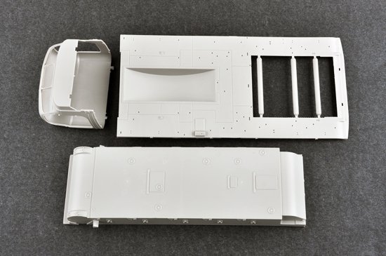 Trumpeter 09502 BTM-3 High-Speed Trench Digging Vehicle 1/35