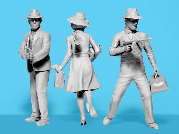ICM 24054 Gangsters (3 figures - 2 male, 1 female) 1/24