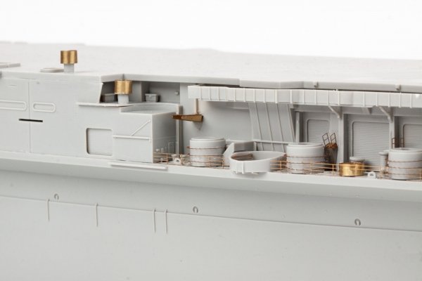 Eduard 53315 USS Midway CV-41 part 2 TRUMPETER 1/350