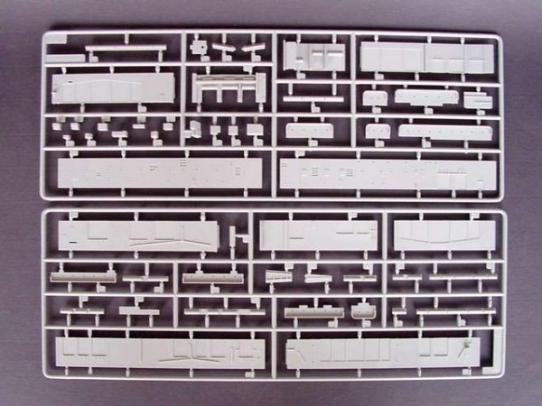 Trumpeter 05604 U.S. Aircraft Carrier CV-13 Franklin 1944 (1:350)