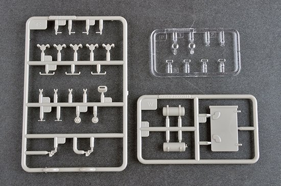 Trumpeter 09574 Soviet BTR-152K1 APC 1/35