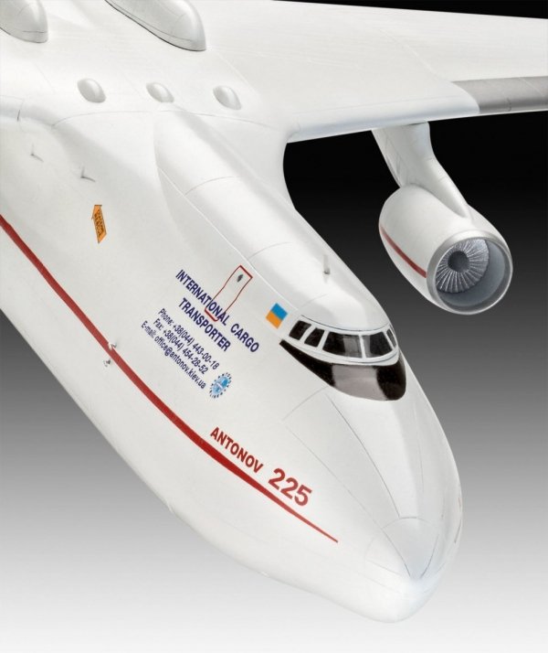 Revell 04957 Antonov An-225 Mrija 1/144