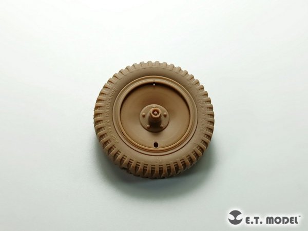 E.T. Model P35-124 WWII German Sd.kfz.250/Sd.kfz.10 Sagged Front Wheels for Dragon Kit 1/35