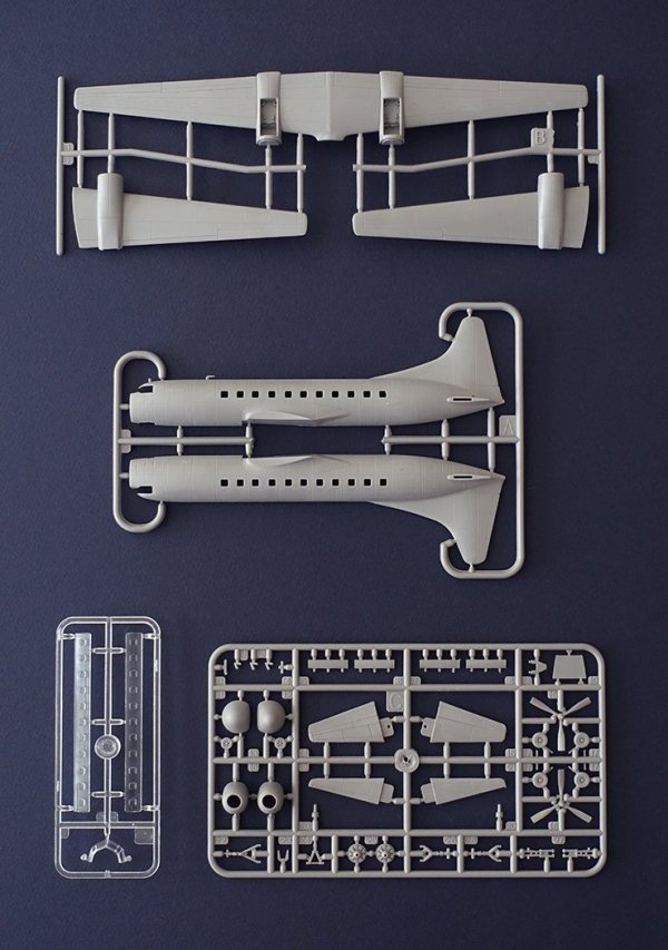 Roden 334 Convair CV-340 1/144