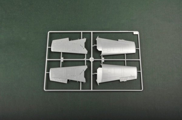 Hobby Boss 80361 British Fleet Air Arm Hellcat Mk.II (1:48)