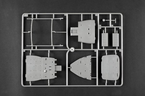 Trumpeter 05111 UH-1B Huey 1/35