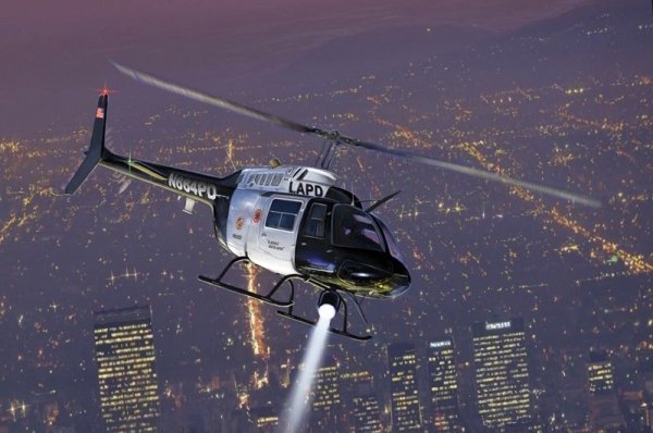 Italeri 1372 BELL 206 JETRANGER