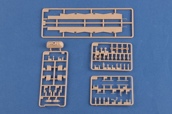 Hobby Boss 84503 Leopard C2 (Canadian MBT) 1/35