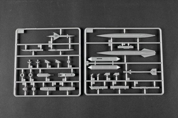 Trumpeter 02825 JJ-7A Trainer 1/48