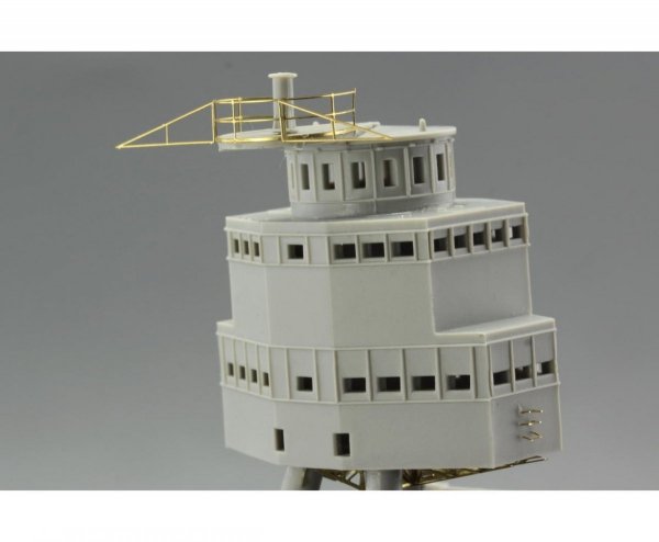 Eduard 53110 USS Arizona part 4 - main top TRUMPETER 1/200