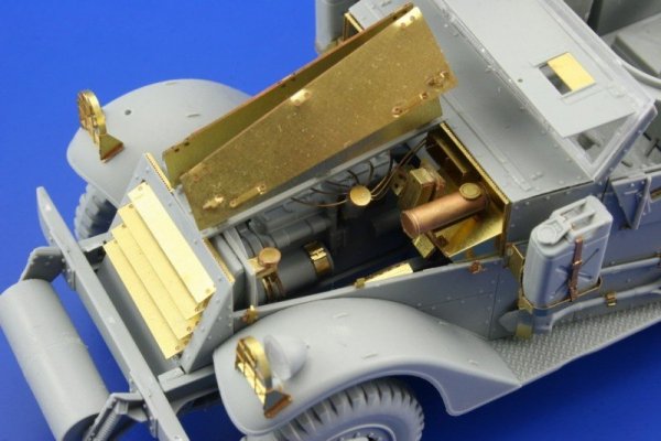 Eduard 35999 M-4 Half Track engine 1/35 Dragon