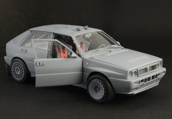 Italeri 4709 Lancia Delta HF integrale 16v 1/12