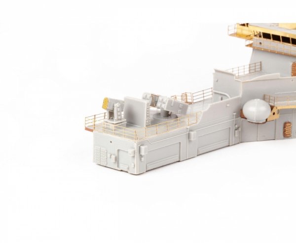 Eduard 53320 USS Wasp LHD-1 part 3 Trumpeter 1/350