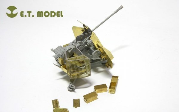 E.T. Model E35-026 WWII German 3.7cm FLAK 43 Anti-Aircraft Gun (For TRUMPETER 02311) (1:35)