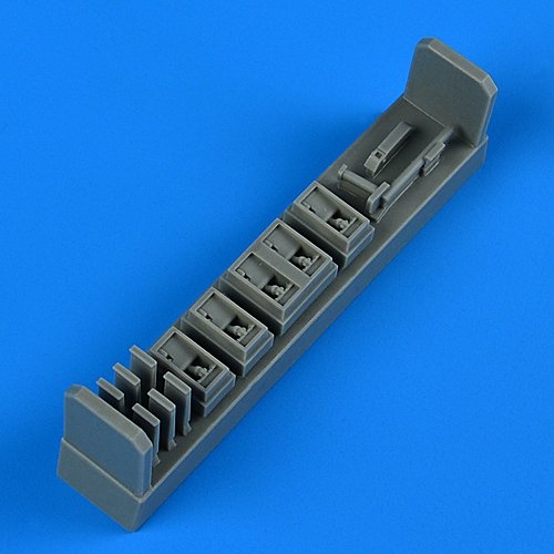 Quickboost QB32300 OV-10A/D Bronco steps Kitty Hawk 1/32
