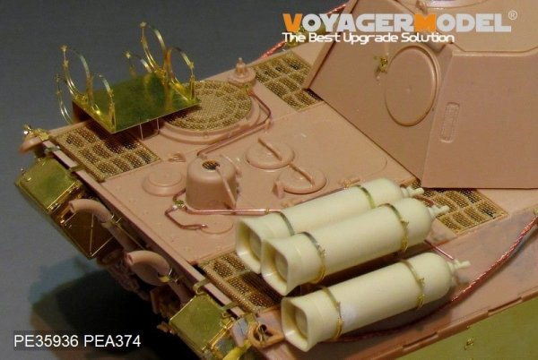 Voyager Model PE35936 WWII German Panther D w/&quot;Stadtgas&quot; Fuel Tanks Basic For MENG TS-038 1/35
