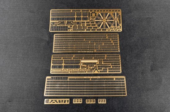 Trumpeter 05628 German Navy Aircraft Carrier DKM Peter Strasser 1/350