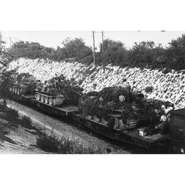 AK Interactive AK35501 GERMAN RAILWAY SCHWERER PLATTFORMWAGEN TYPE SSYS 1/35