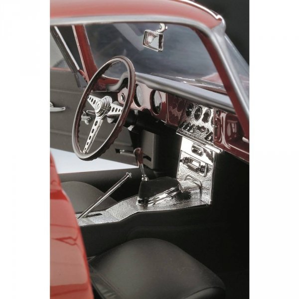 Revell 07717 Jaguar E-Type 1/8