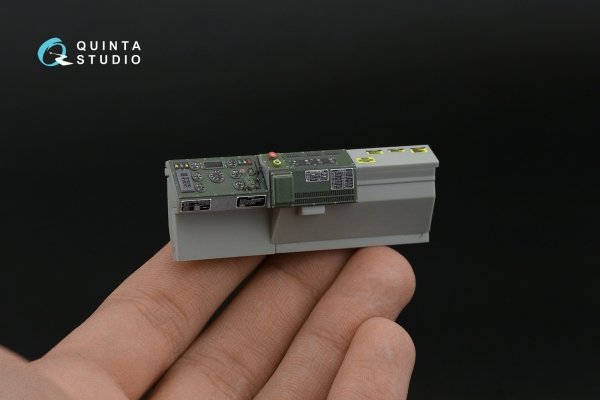 Quinta Studio QD35091 M1078 LMTV &amp; M1083 FMTV 3D-Printed &amp; coloured Interior on decal paper (Trumpeter) 1/35