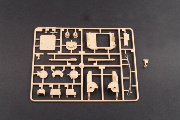 Hobby Boss 82475 Swedish CV90-40C IFV /W Additional All-round Armour (1:35)