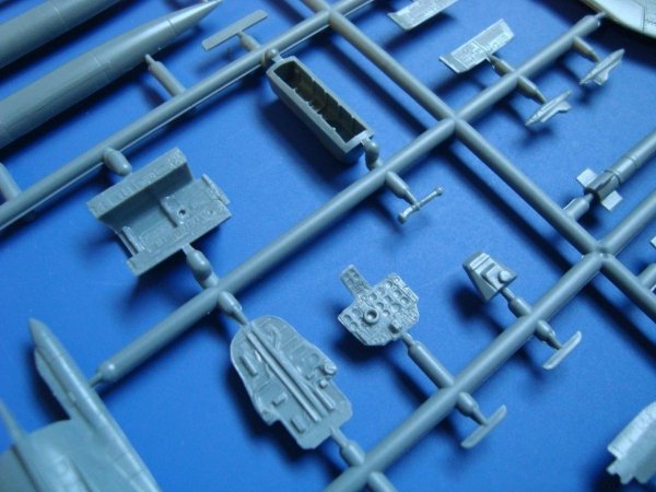 Kozavody Prostejov KPM0100 MiG-21 BIS Fishbed Part I. (1:72)