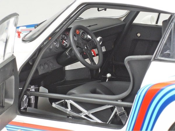 Tamiya 12057 Porsche 935 Martini 1/12