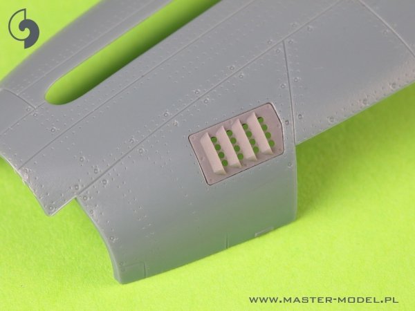 Master AM-48-187 P-51 Mustang - pokrywa wlotu powietrza do gaźnika - typ z żaluzjami dla RAF - wersja A (do modelu Eduard) 1/48