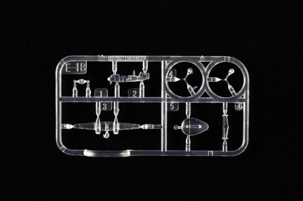 Trumpeter 03476 E-1B Tracer 1/700