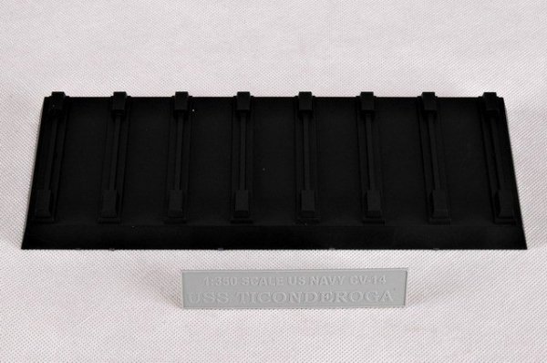 Trumpeter 05609 USS TICONDEROGA CV-14 (1:350)