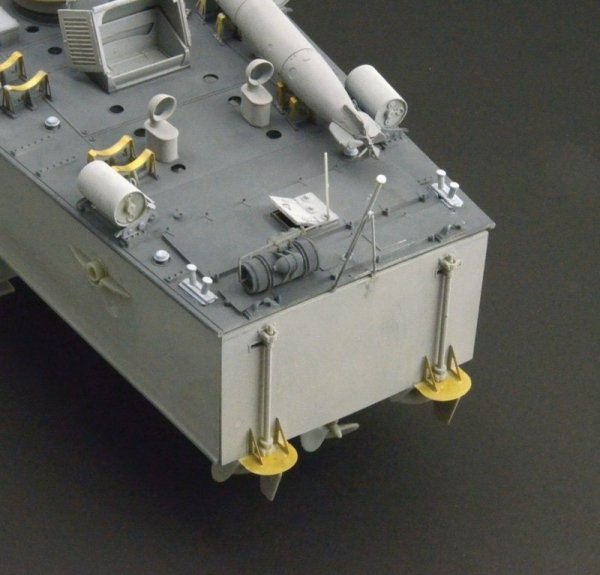 Italeri 5610 British Vosper MTB (1:35)