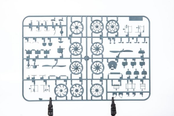 Eduard 8486 Sopwith F.1 Camel (Clerget) 1/48